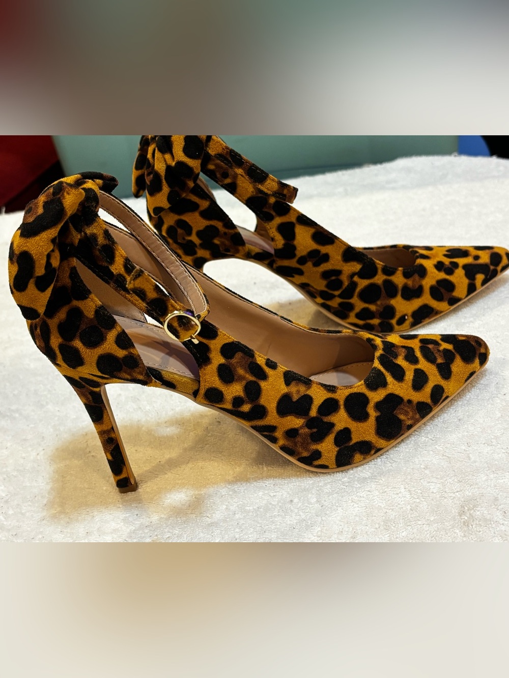Brand New Tiger Fur Heels By Anything But Monday - Size 8.5  - Heel 4” - Box 85
